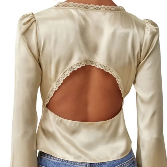 NWT Reformation Rosen Ruffle Silk Blouse - Ivory - Picture 2 of 6